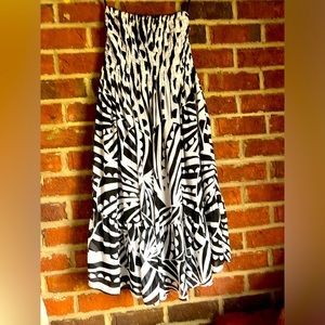 White House Black Market white and black strapless ruched tiered dress
